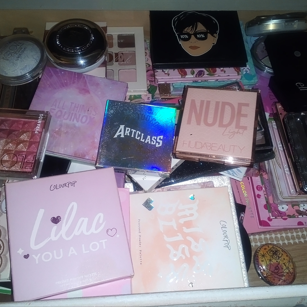 Cosmetics Bundles